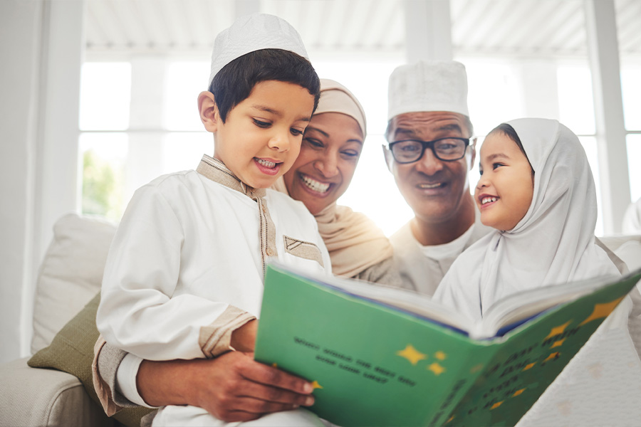 islam family smile reading book